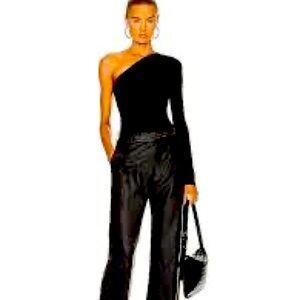 BY EXPRESS BRAND NEW BLACK SILK ONE SLEEVE ELBOW BEAUTIFUL CLASSY TOP!❤️